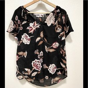 Small short sleeve floral blouse